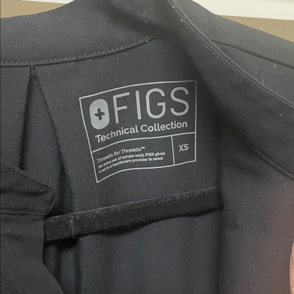 Figs Black Technical Collection Scrub Top XS new - Picture 3 of 6